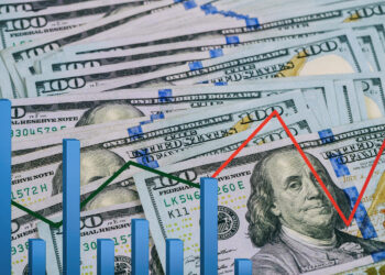 Dolar ve Euro kurundaki dalgalanmalara karşı yatırımlar nasıl korunur?