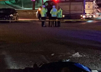 Ankara'da otomobille çarpışan minibüs devrildi: 2 ölü, 12 yaralı