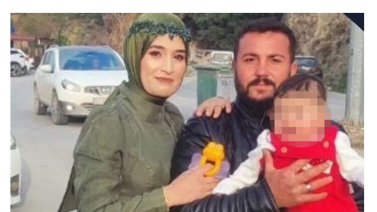 Annesini darbederken kendisine engel olmak isteyen eşini bıçaklayarak öldürdü