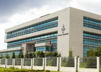 AYM'den iki siyasi parti hakkında suç duyurusu kararı!
