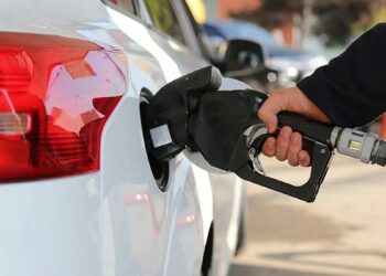 Akaryakıta dev zam geldi; motorin 75 liraya dayandı!