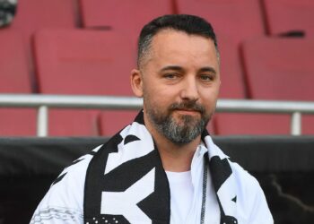 Altay'da teknik direktör Karagöz'den taraftara söz