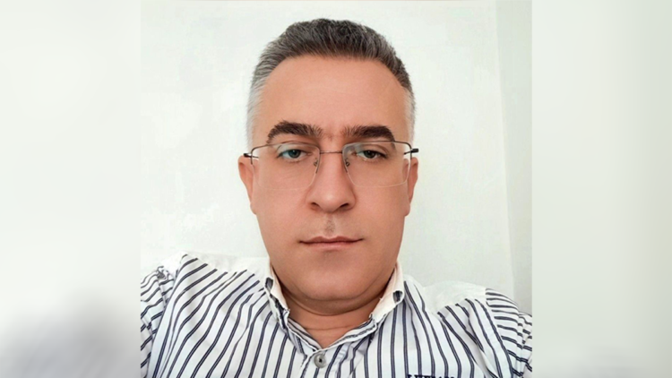 Aracında başından tabancayla vurulmuş halde ölü bulundu