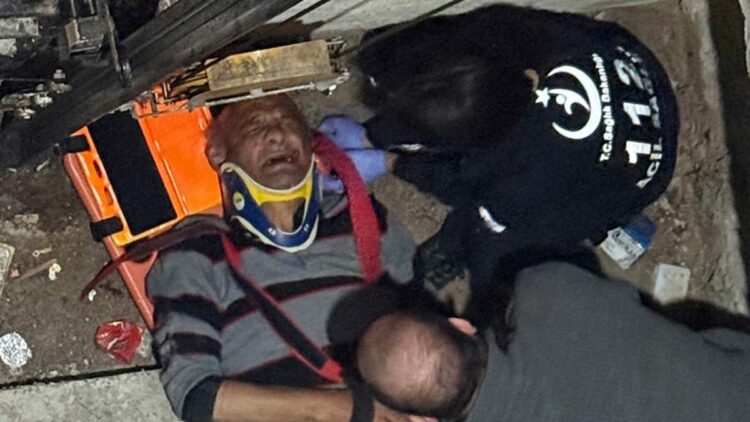 Asansörün kapısını açınca 5 metreden boşluğa düştü