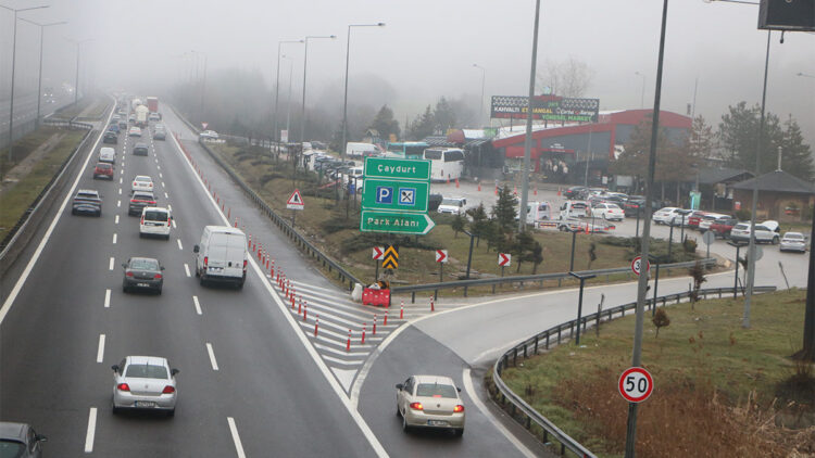 Bayram tatili kısa olunca yollarda yoğunluk oluşmadı
