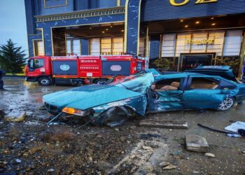 Bursa'da Aslan Demir'in öldüğü kazada sürücüsünün bayram namazına yetişmek için hız yaptığını söylediği öğrenildi. Fotoğraf: Arşiv, (DHA)