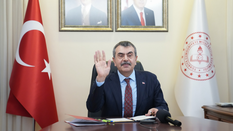 Bakan Tekin, 23 Nisan Çocuk Bayramı Düzenleme Kurulu'nda çocukların fikirlerini dinledi