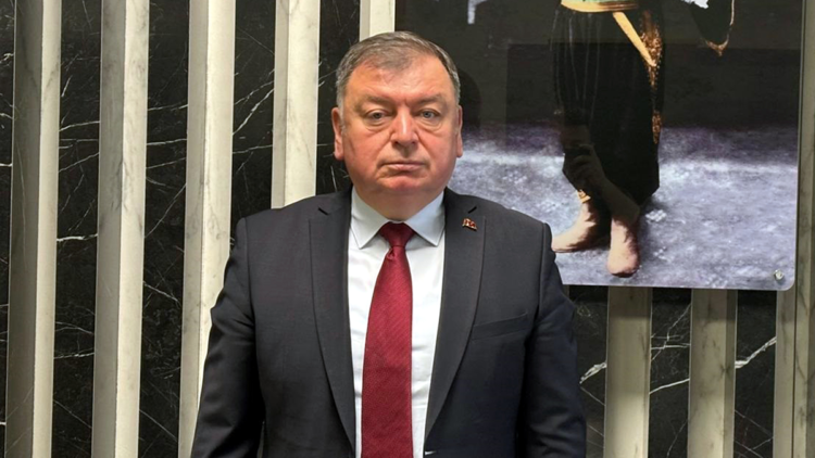 Bulgaristan'daki erken seçim öncesi çifte vatandaşlara 'sandığa sahip çıkın' çağrısı