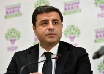 DEM Parti İmralı Heyeti'nden Selahattin Demirtaş'a ziyaret!