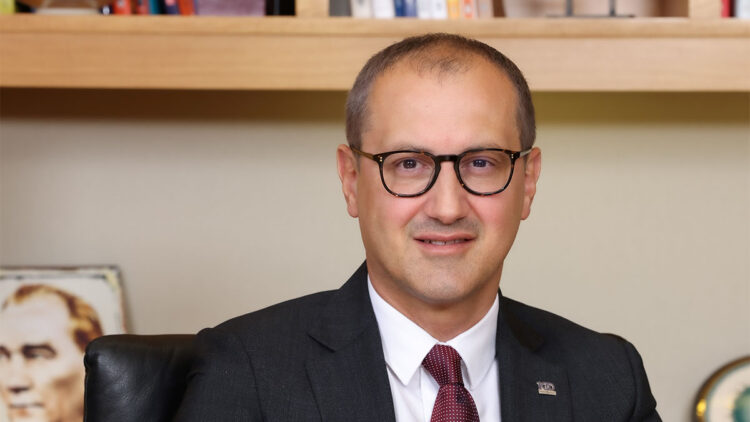 Ebeveynler çocuklarını İşCep’ten İş Bankalı yapabiliyor