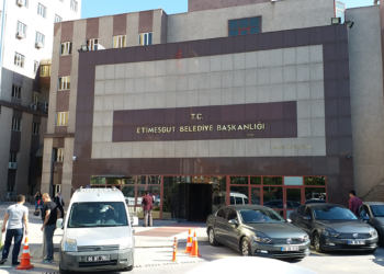 Etimesgut Belediyesi'ne operasyon: 4 gözaltı