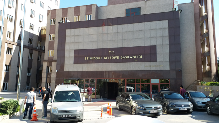 Etimesgut Belediyesi'ne operasyon: 4 gözaltı • Haberton