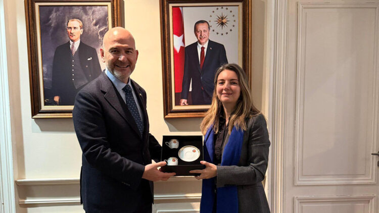 Fransa'da iftara katılan Süleyman Soylu: Avrupa’daki Türkler yükseliyor