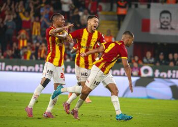 Göztepe'den Başakşehir'e büyük üstünlük