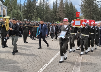 Hataylı şehit uzman çavuş toprağa verildi