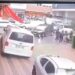 Sultangazi’de ara sokağa dönüş yapan hafif ticari araç, yolun karşısına geçmeye çalışan çocuğa çarparak altına aldı. Çevredekilerin yardımıyla aracın altından çıkarılarak hastaneye kaldırılan çocuğun hayati tehlikesinin bulunmadığı öğrenildi. (DHA)