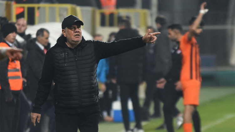 İzmir Çoruhlu FK'da teknik değişim