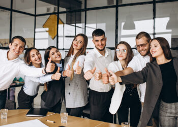 Hem çalışanlar hem de işverenler bitmek bilmeyen bir tempo içinde gününü geçiriyor