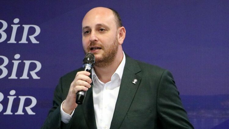 Kelimeleri istismar ederek siyasette sonuç alma devri kapandı