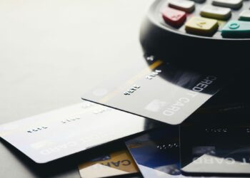 Kredi kartı kullanırken yapılan en yaygın hatalar
