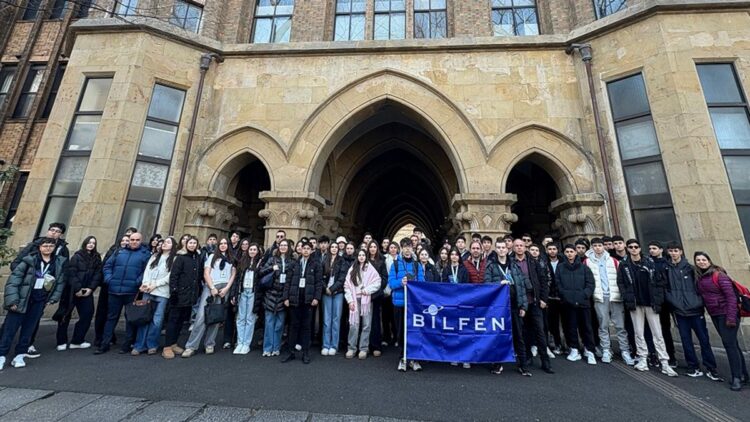 Lise öğrencileri, Japonya ve Kore’de nörobilim, yapay zeka ve teknoloji keşif gezisinde