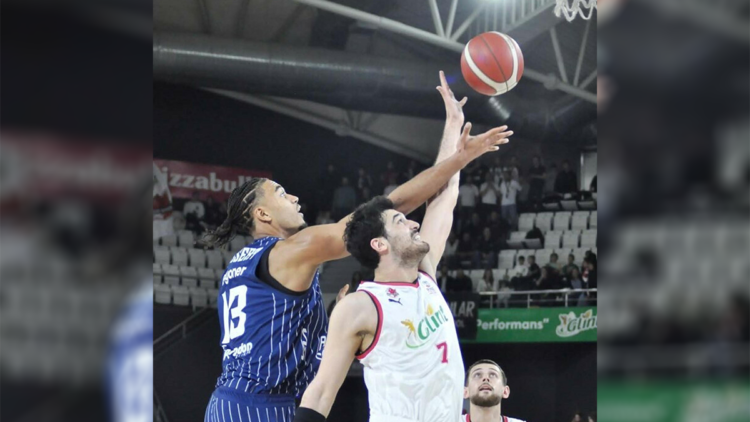 Manisa Basket'in serisi bitti