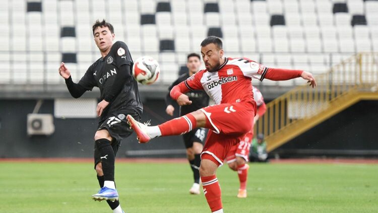 Manisa FK play-off umutlarını tüketiyor