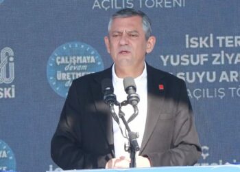 Özgür Özel'den iktidara çağrı: Petrole gelen fiyat artışını ÖTV'den karşılayın