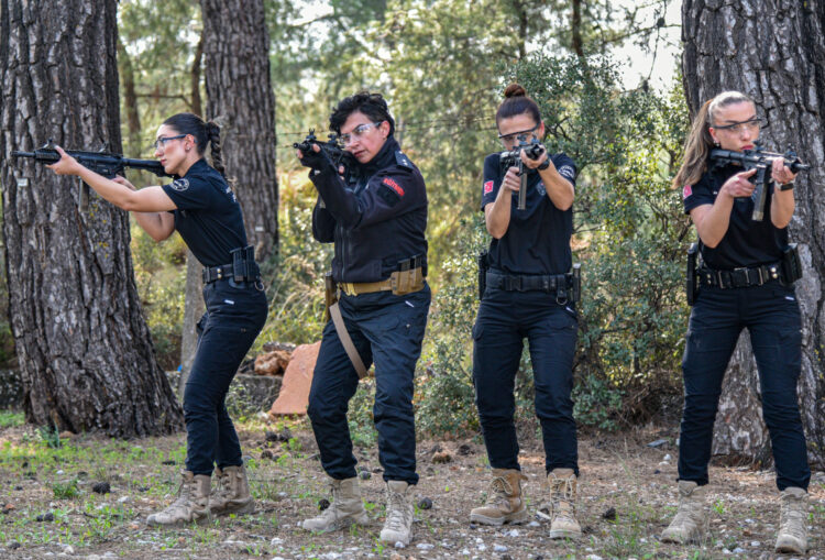 Polisin kadın eğitmenleri: Gücümüz Nene Hatunlardan geliyor