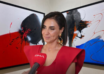 Sanatçı Özlem Zerey’in kişisel sergisi ‘Kentsel Ağıt / Urban Lament’ açıldı