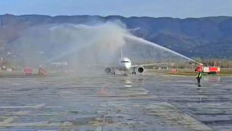 Tokat'tan İzmir'e uçuşlar başladı