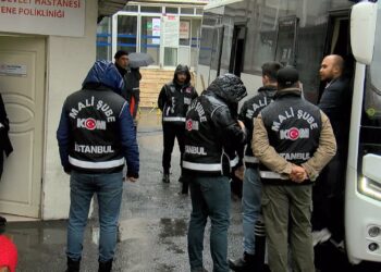 Uşak Belediyesi soruşturması; gözaltına alınanlar sağlık kontrolünden geçirildi