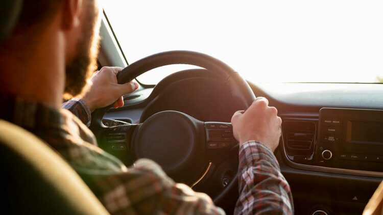 Yakıt tasarrufunu artıran etkili sürüş teknikleri nelerdir?