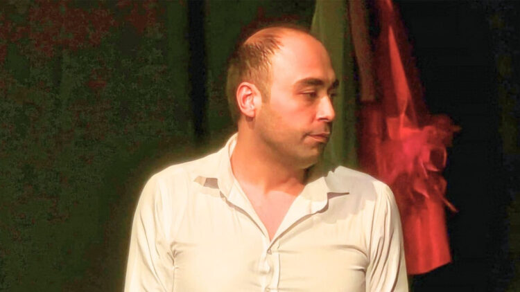 Dünya şampiyonu ve tiyatro sanatçısı Berk Gökçe ile söyleşi