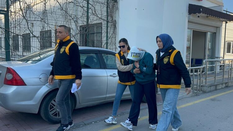 Eşini bıçakla yaralayan kadın, tutuklandı