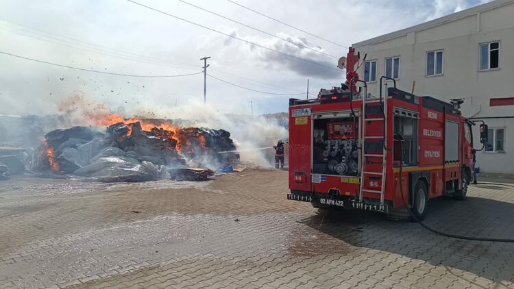 Adıyaman'da tütün üretim tesislerinde yangın