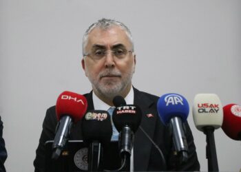 Bakan Işıkhan: Türkiye artık üzerine oyunlar oynanan değil, oyun kuran bir ülke