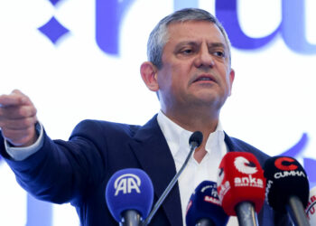 Özgür Özel: Ziraat için kullanılan bütün kredilerin faizlerini sileceğiz