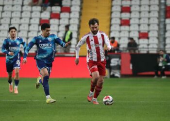 Hesap.com Antalyaspor, kupaya puansız veda etti