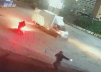 İstanbul'da 'tehdit' ve 'kurşunlama' gibi olaylara karışan şüphelilere operasyon: 10 gözaltı
