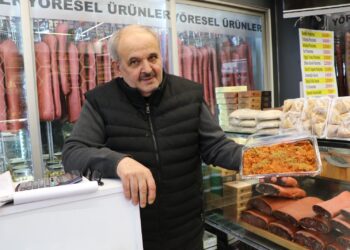 Kayseri’de ramazanın vazgeçilmezi sucuk içi, iftar sofralarını süslüyor