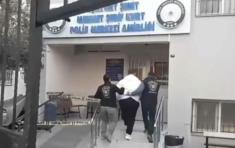 İzmir'de çeşitli suçlardan aranan 165 şüpheli yakalandı
