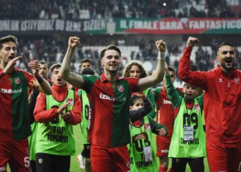 Karşıyaka ile Uşakspor kritik maçta rakip