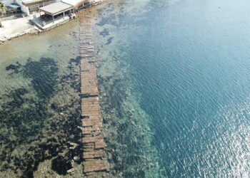 Bodrum'da deniz çekildi, tarihi 'Kral Yolu' ortaya çıktı