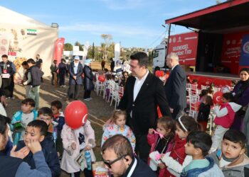 YTB'den Bayırbucak’ta 500 kişilik 'Kardeşlik İftarı'