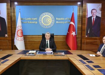 Bakan Bolat, Avrupa Komisyonu üyesi Kos ile görüştü