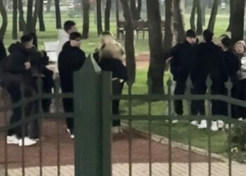 Kağıthane'de lise öğrencilerinin tekmeli yumruklu kavgası: Seni mermi manyağı yapacağım