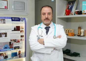 'Az pişmiş et çocukları böbrek yetmezliğine sürüklüyor'