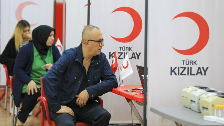 Türk Kızılay'dan iftar sonrası kan bağış daveti