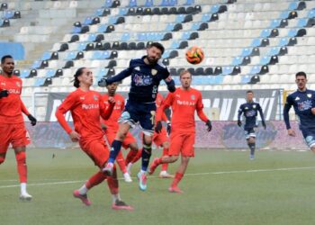 Lider Erzurumspor, Manisa'ya gol yağdırdı: 8-1